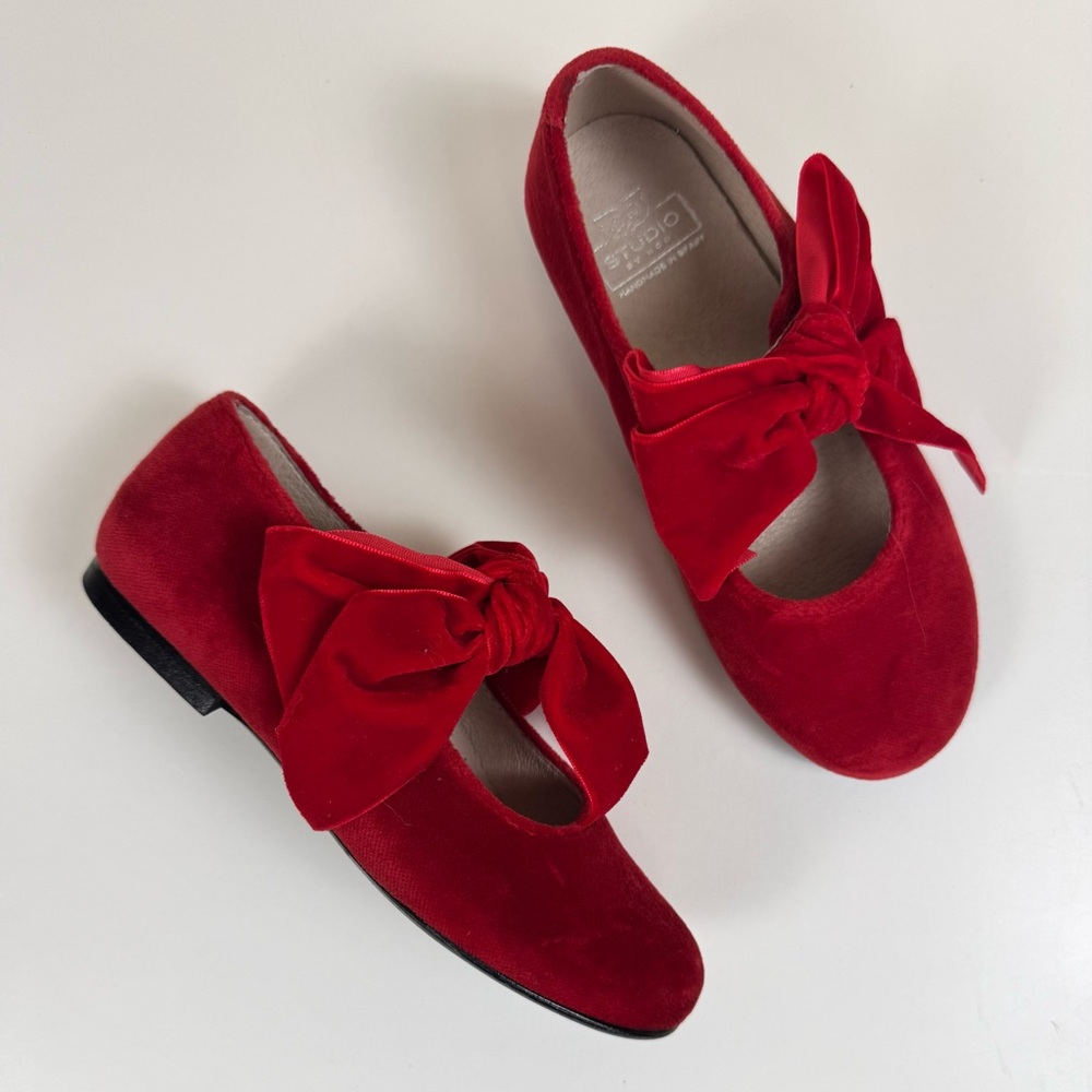 Studio by HOO Red Velvet Flats - Picture 1 of 8